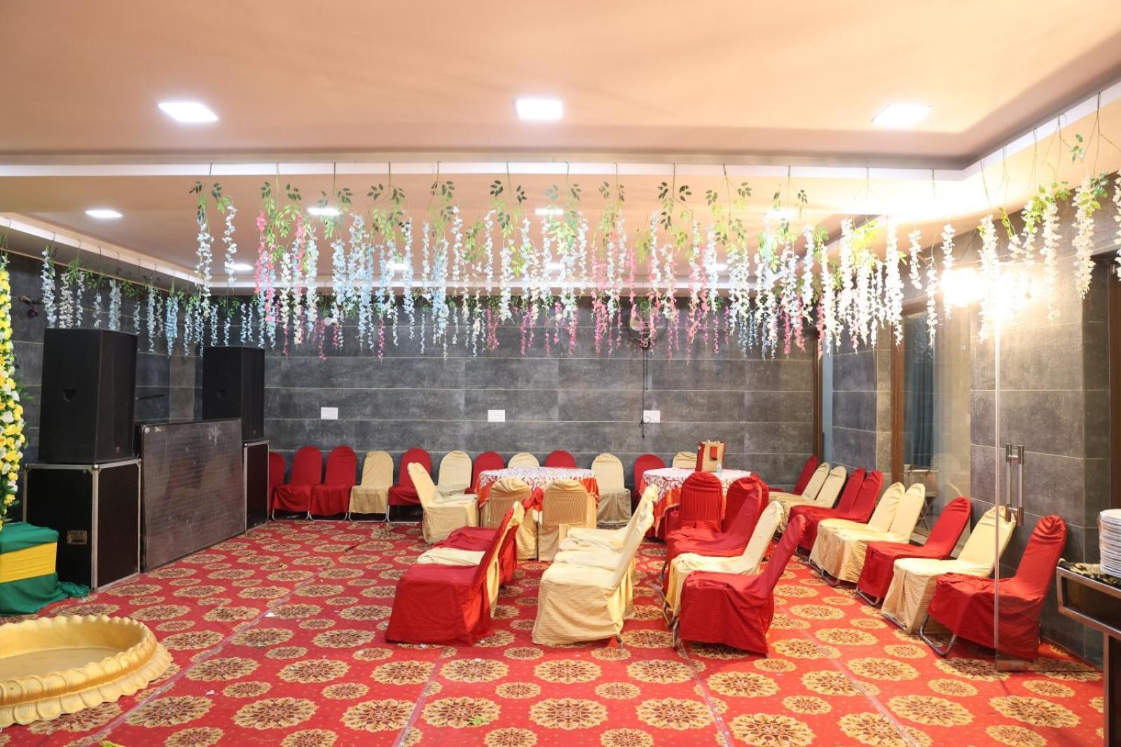 Raghav Inn Karnāl Exterior foto